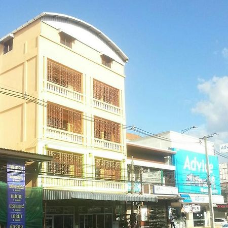 Cube Hostel Krabi town Εξωτερικό φωτογραφία