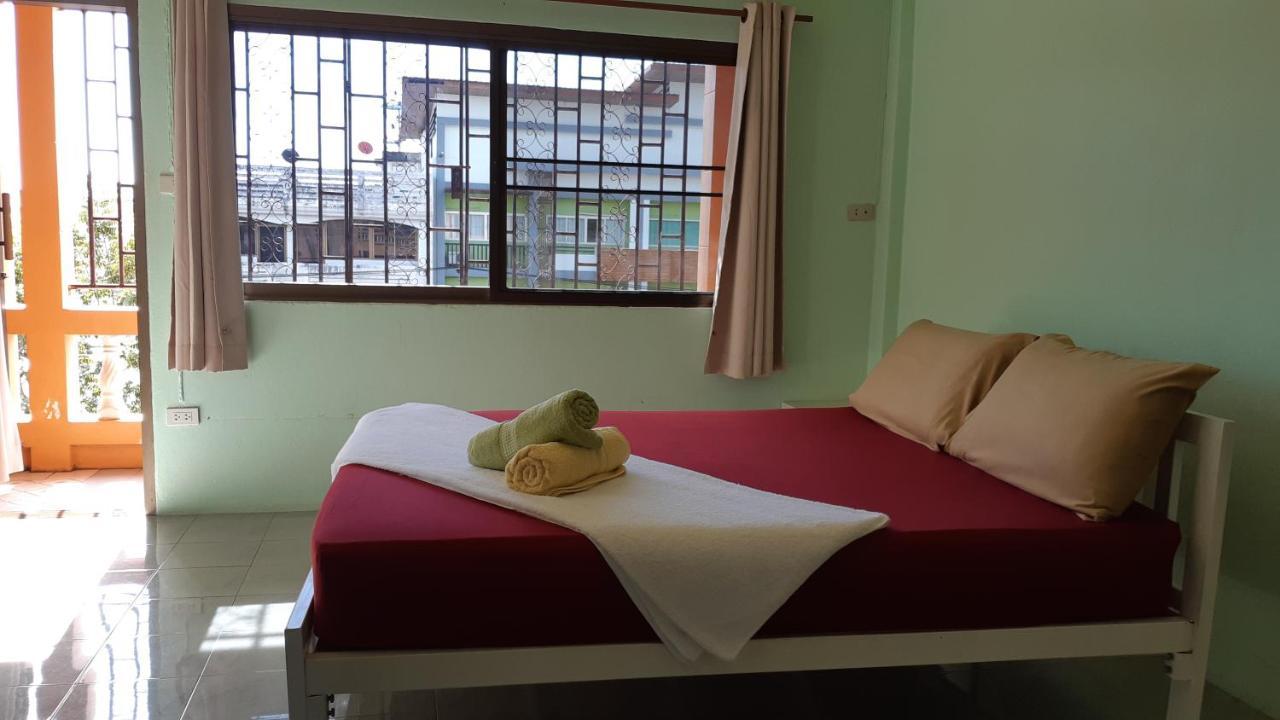 Cube Hostel Krabi town Εξωτερικό φωτογραφία
