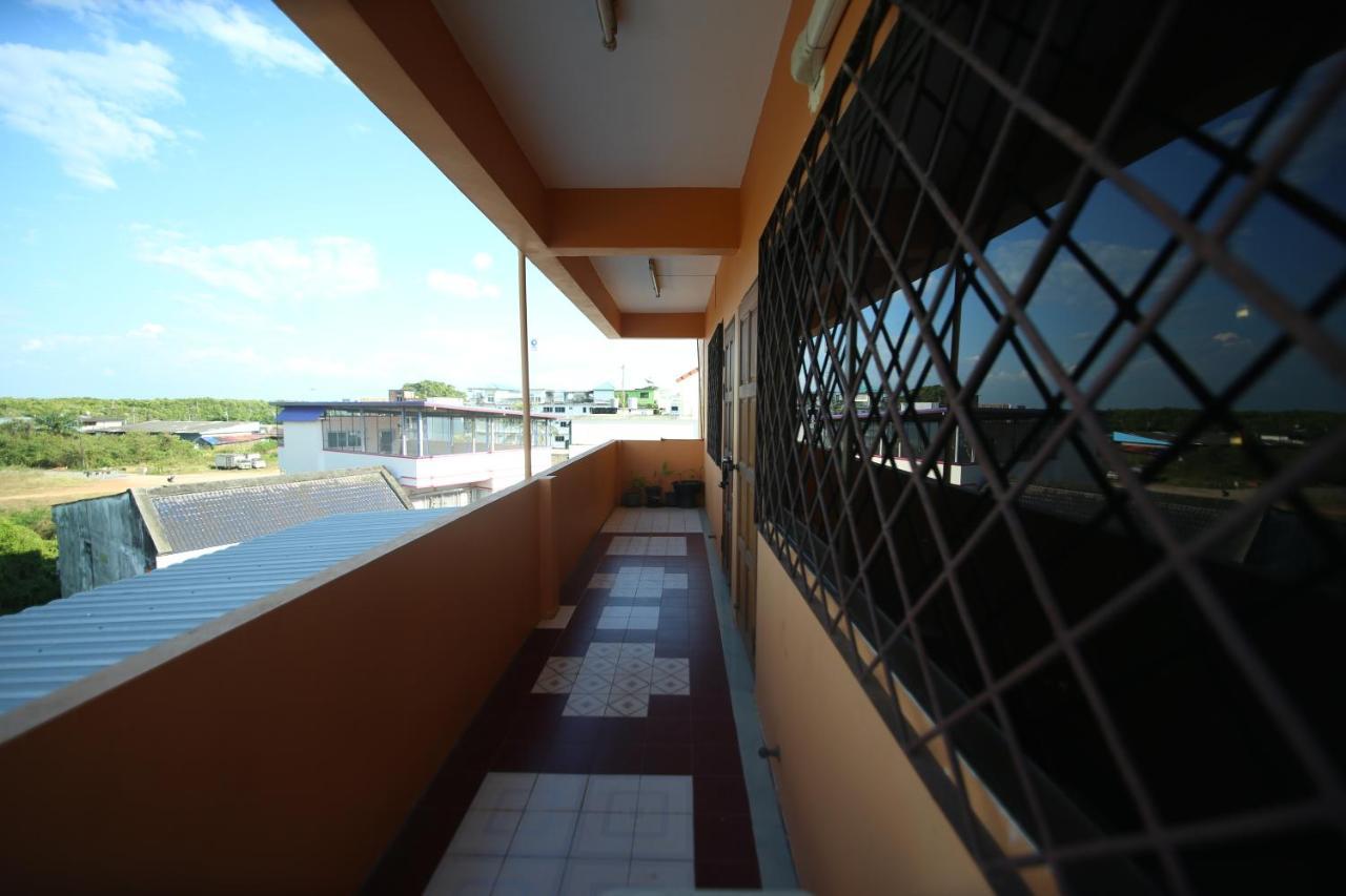 Cube Hostel Krabi town Εξωτερικό φωτογραφία
