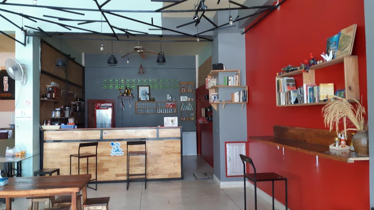 Cube Hostel Krabi town Εξωτερικό φωτογραφία