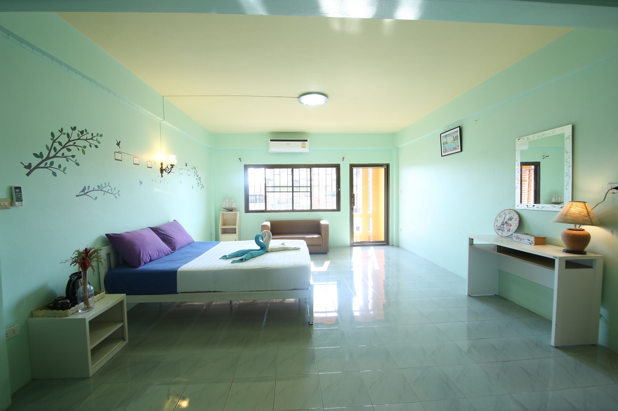 Cube Hostel Krabi town Εξωτερικό φωτογραφία