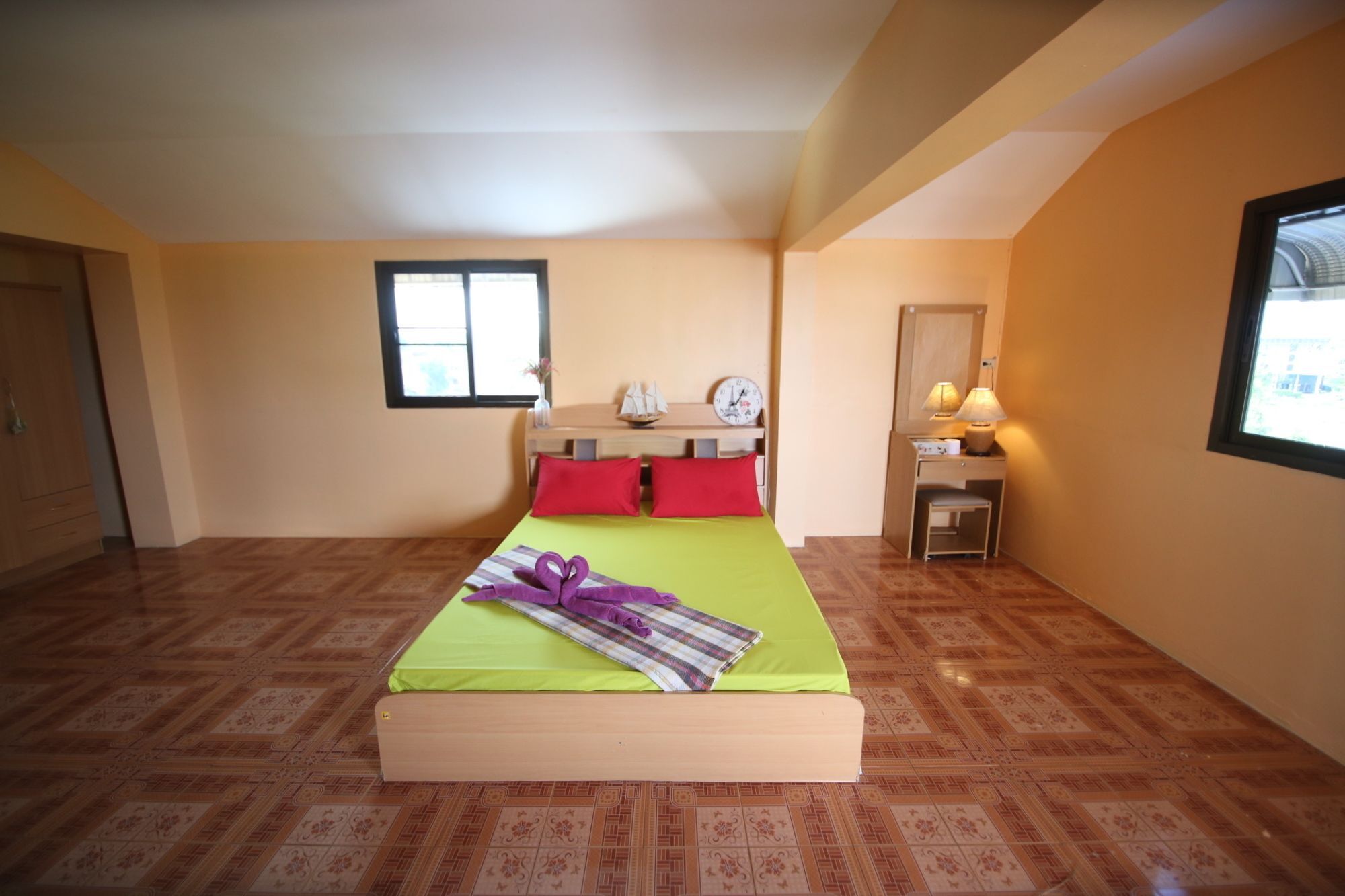 Cube Hostel Krabi town Εξωτερικό φωτογραφία
