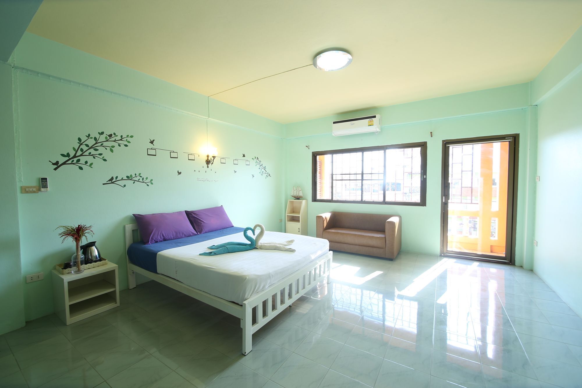 Cube Hostel Krabi town Εξωτερικό φωτογραφία