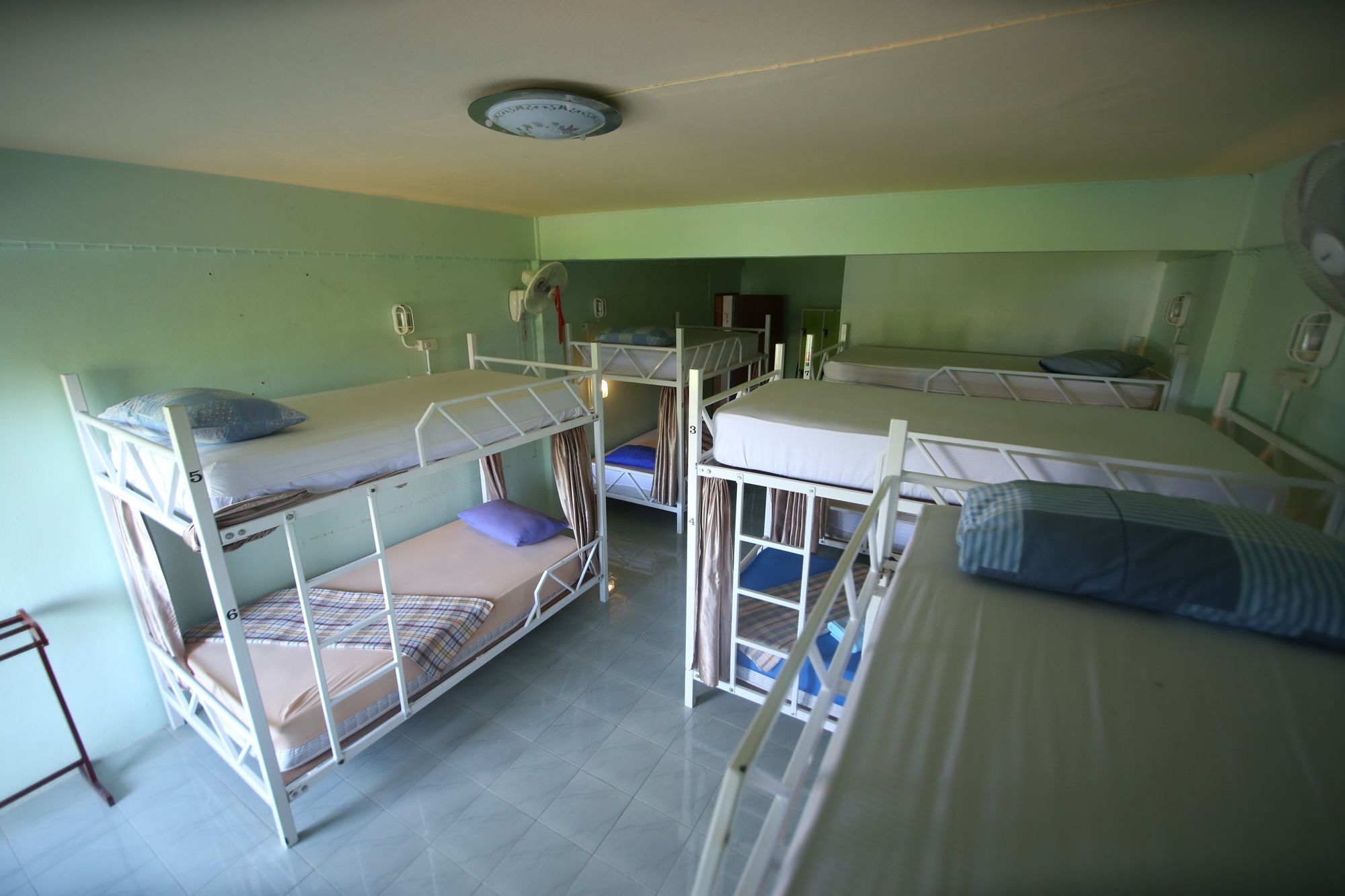 Cube Hostel Krabi town Εξωτερικό φωτογραφία